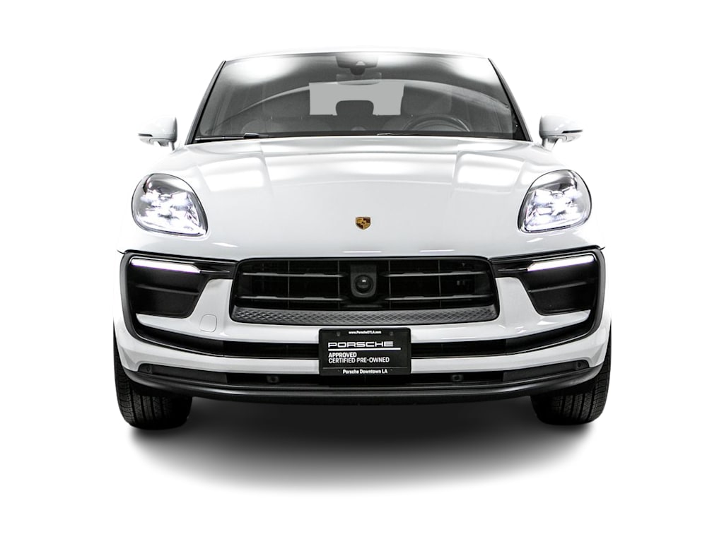 Thumbnail: 2024 Porsche Macan - 16