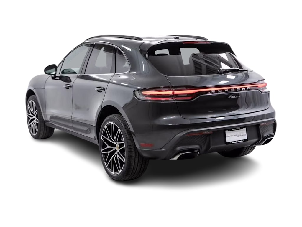 Thumbnail: 2025 Porsche Macan - 4