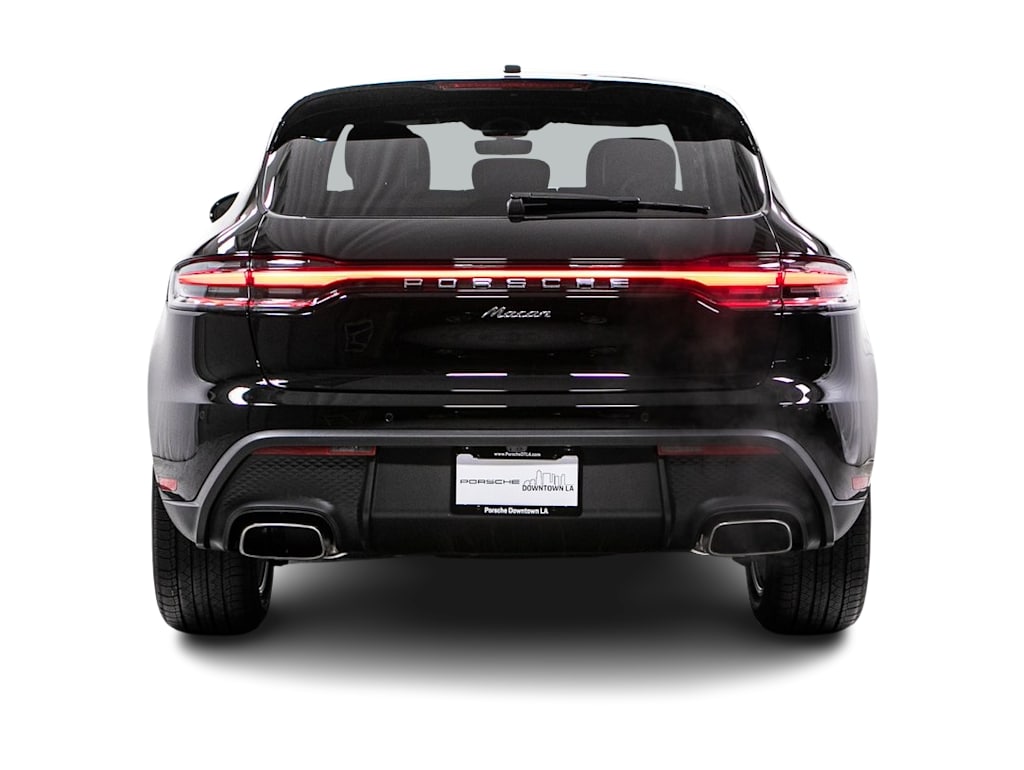 Thumbnail: 2026 Porsche Macan - 3