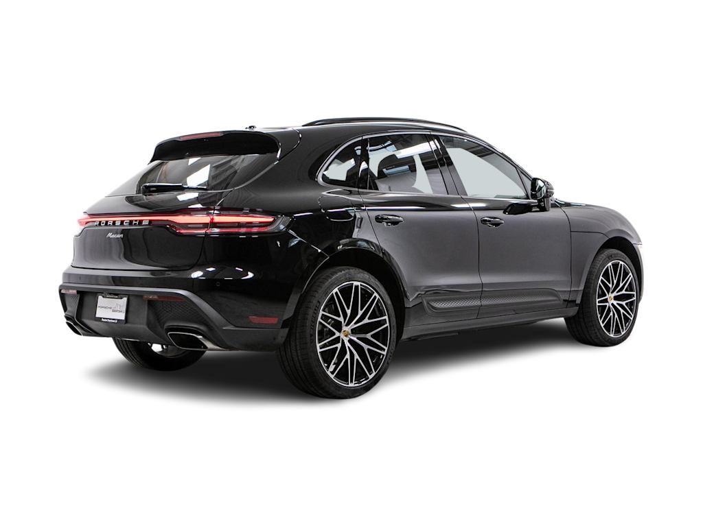Thumbnail: 2026 Porsche Macan - 16