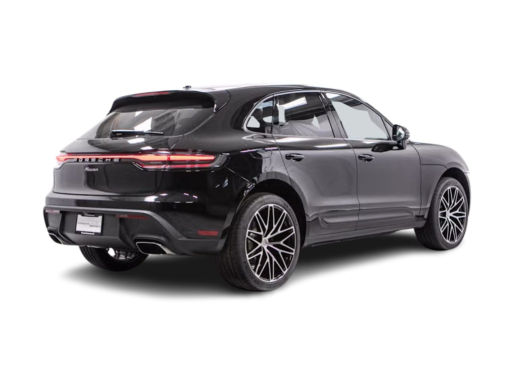 Thumbnail: 2026 Porsche Macan - 15