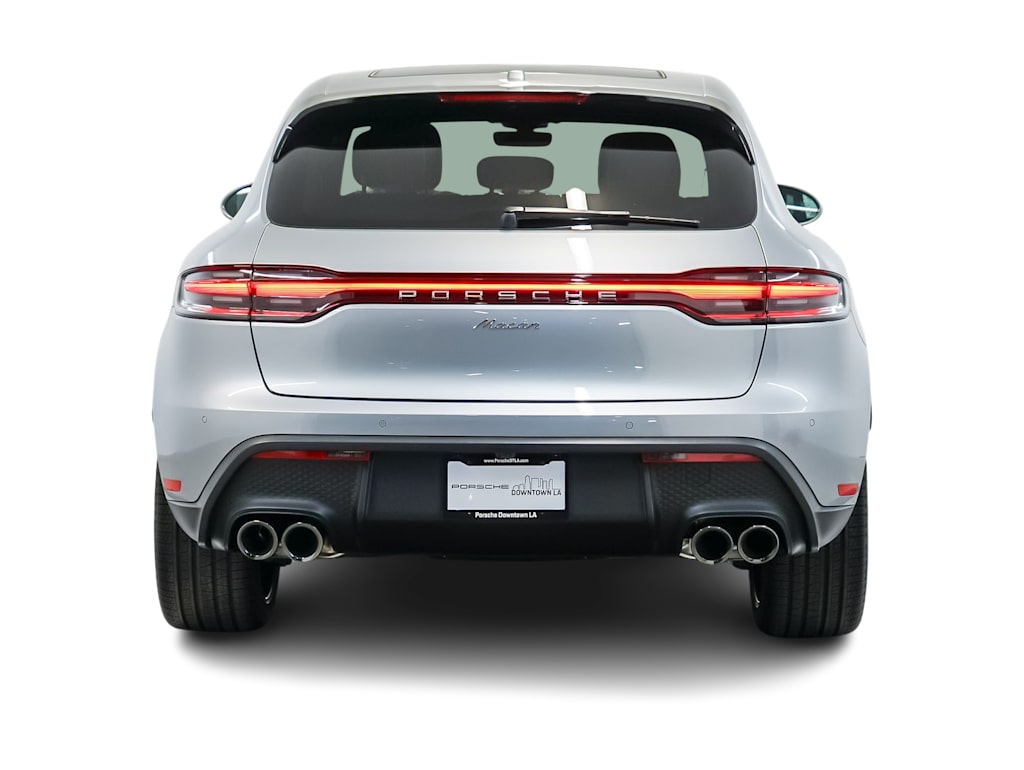 Thumbnail: 2026 Porsche Macan - 5