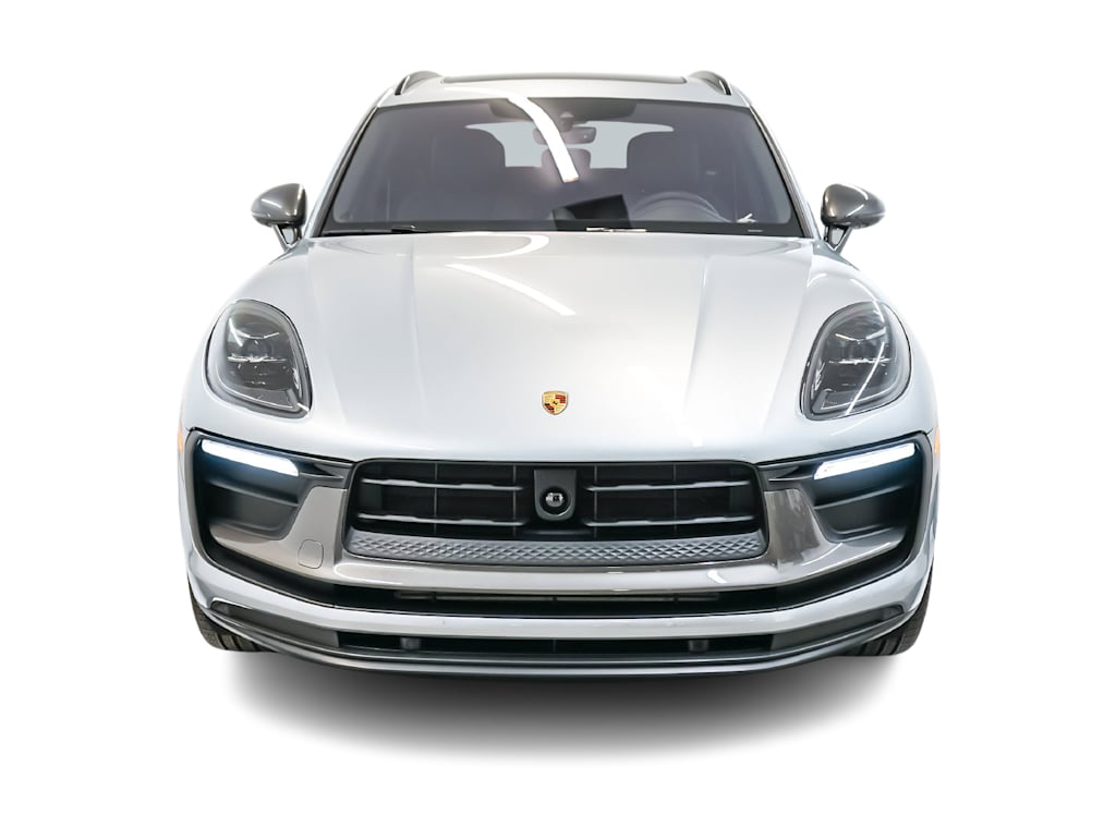 Thumbnail: 2026 Porsche Macan - 6