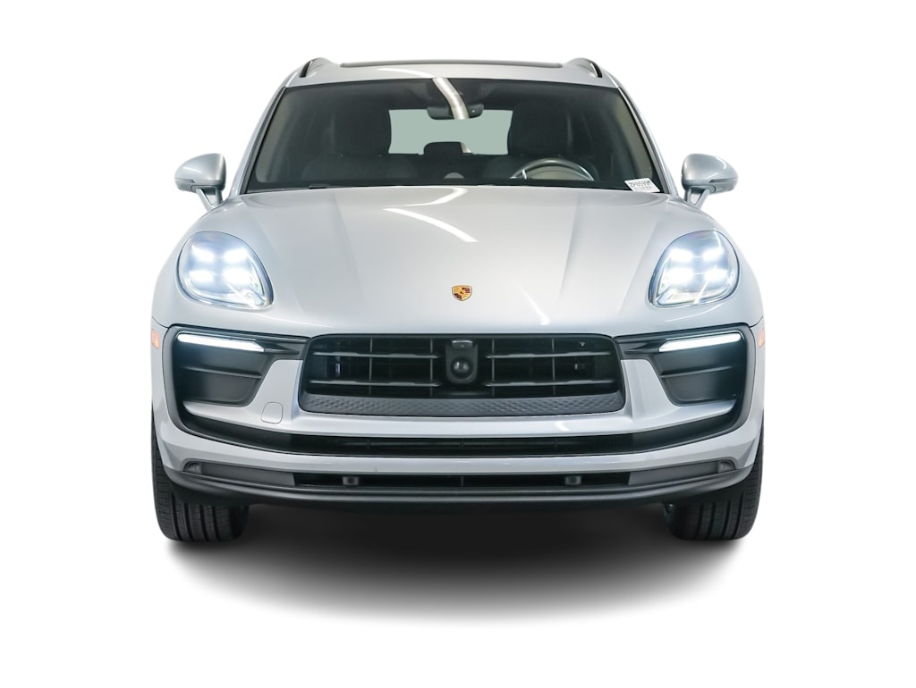 Thumbnail: 2023 Porsche Macan - 6