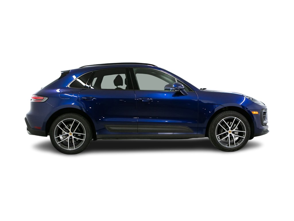 Thumbnail: 2024 Porsche Macan - 17