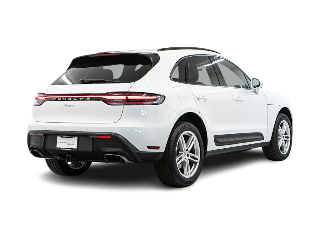 Thumbnail: 2025 Porsche Macan - 15