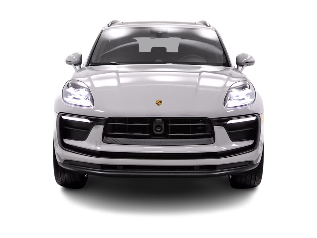 Thumbnail: 2026 Porsche Macan - 17