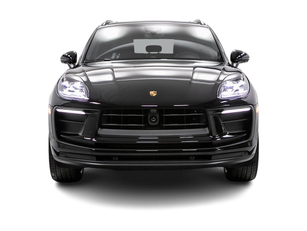 Thumbnail: 2026 Porsche Macan - 18