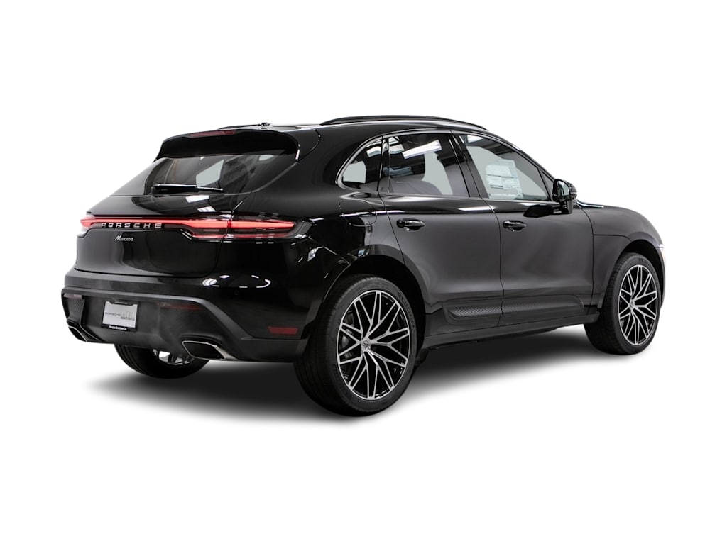 Thumbnail: 2026 Porsche Macan - 15