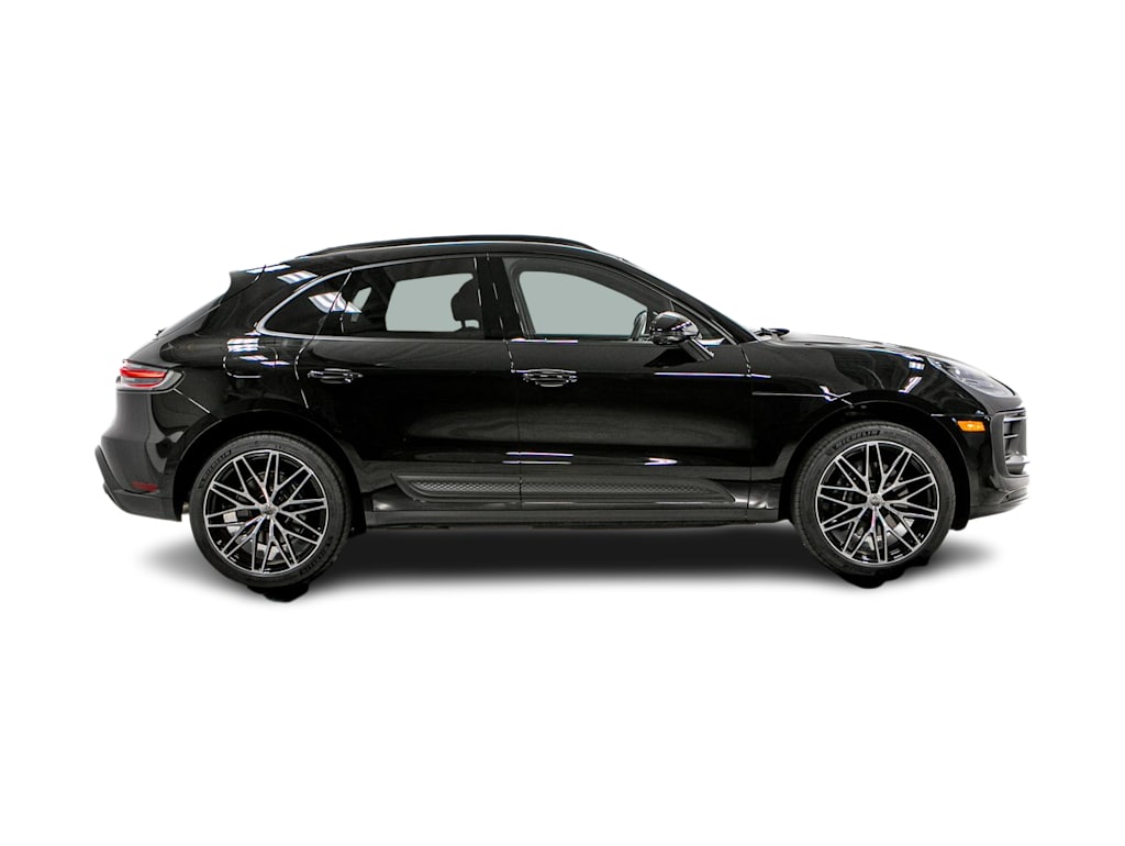 Thumbnail: 2026 Porsche Macan - 18