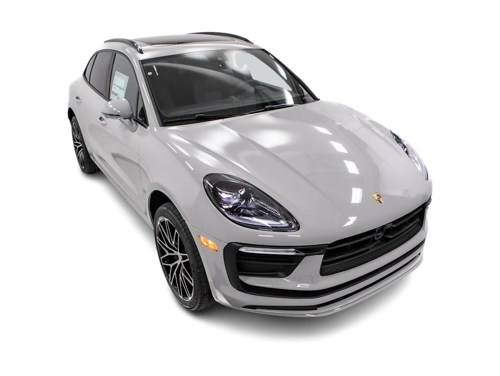 Thumbnail: 2026 Porsche Macan - 38