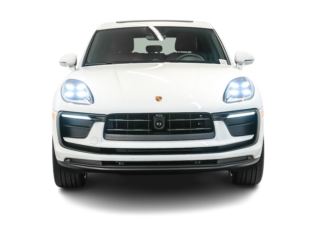 Thumbnail: 2026 Porsche Macan - 6
