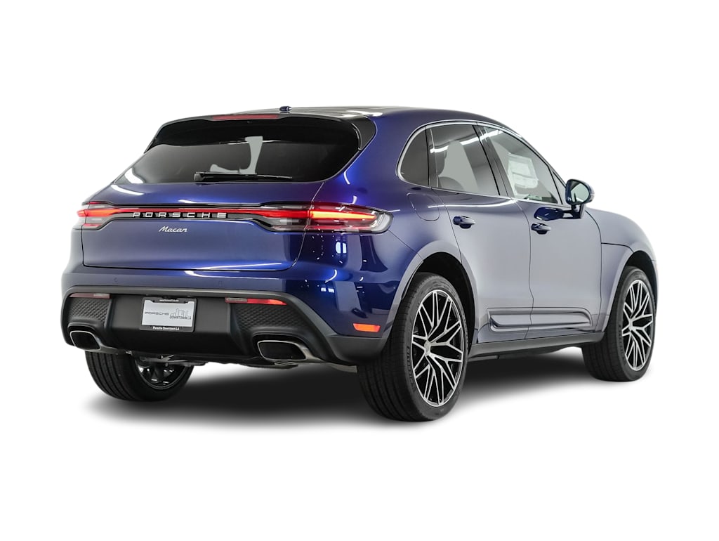Thumbnail: 2026 Porsche Macan - 20
