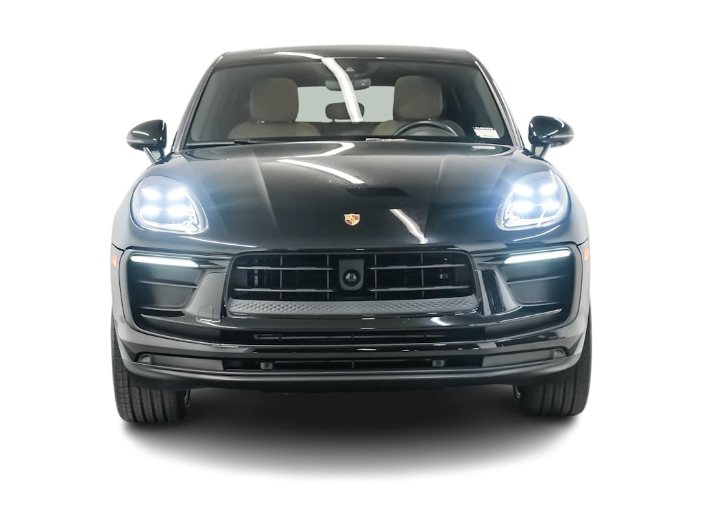 Thumbnail: 2023 Porsche Macan - 5