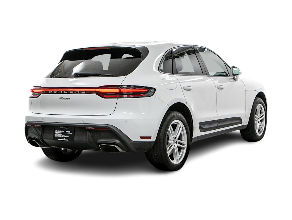 Thumbnail: 2023 Porsche Macan - 16