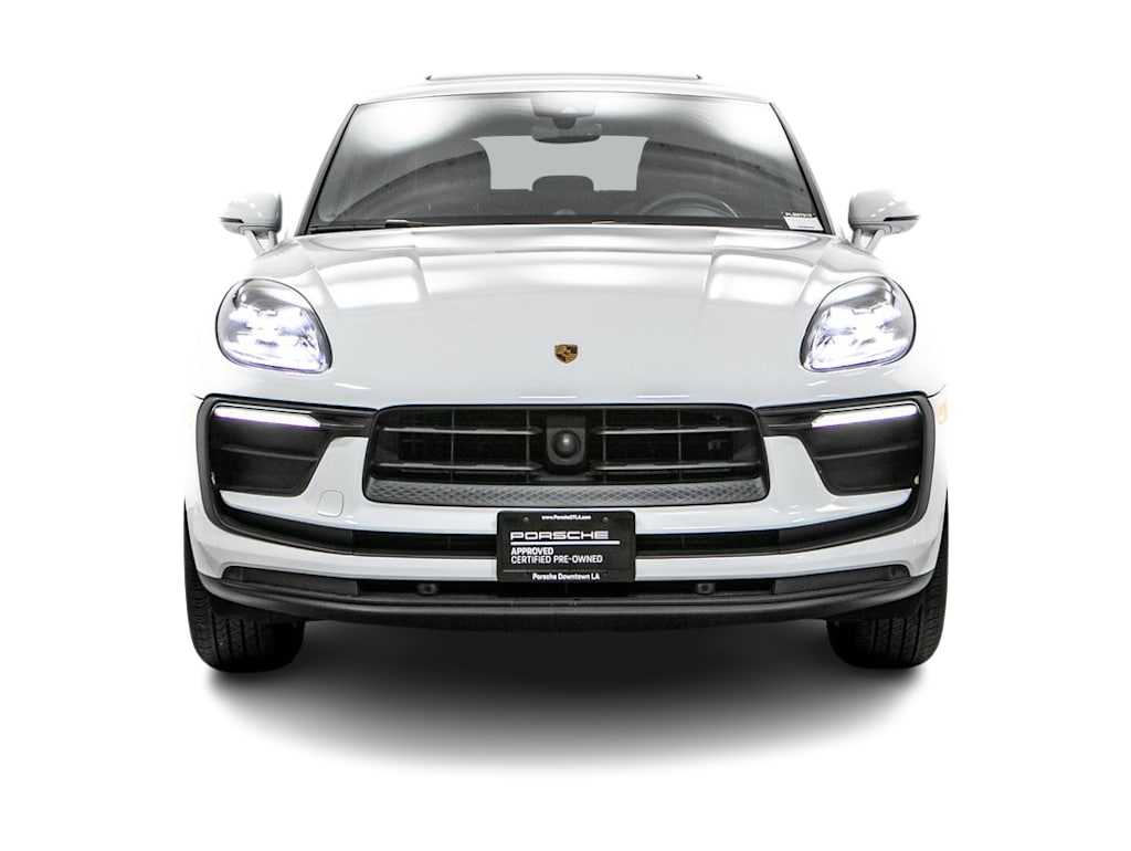 Thumbnail: 2023 Porsche Macan - 18