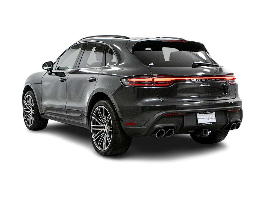 Thumbnail: 2024 Porsche Macan - 3
