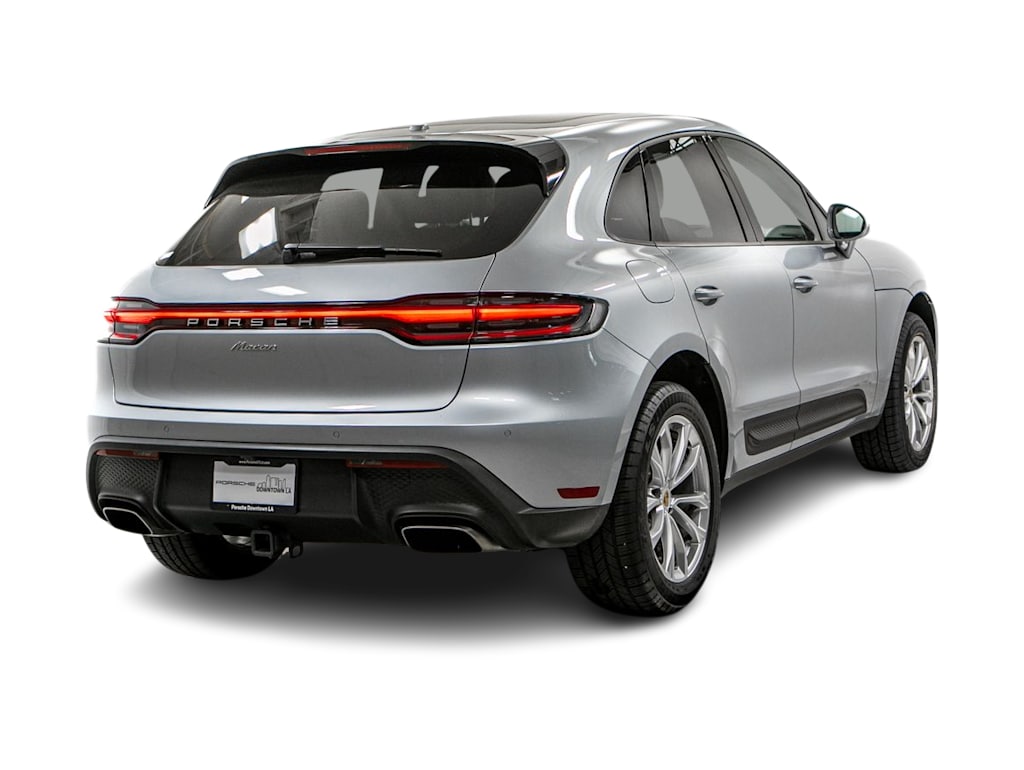 Thumbnail: 2024 Porsche Macan - 16