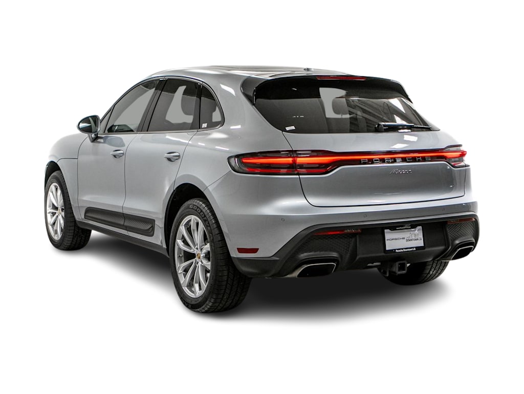 Thumbnail: 2024 Porsche Macan - 15