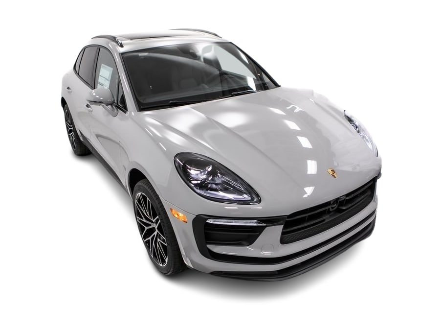 Thumbnail: 2026 Porsche Macan - 39