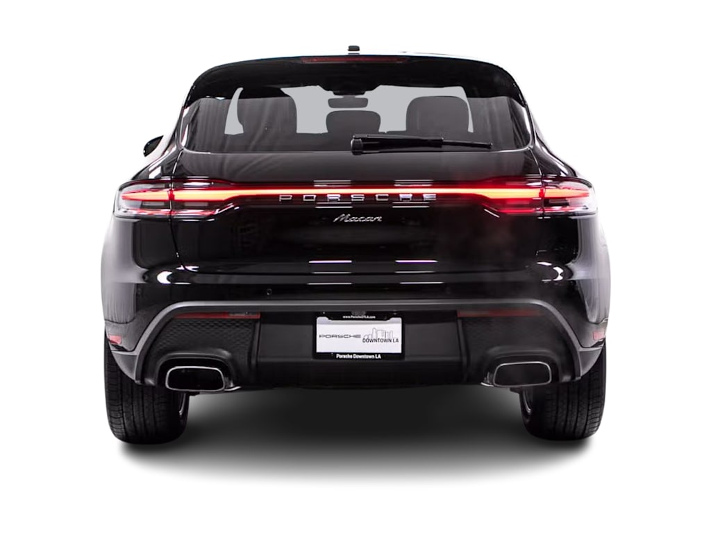 Thumbnail: 2026 Porsche Macan - 14