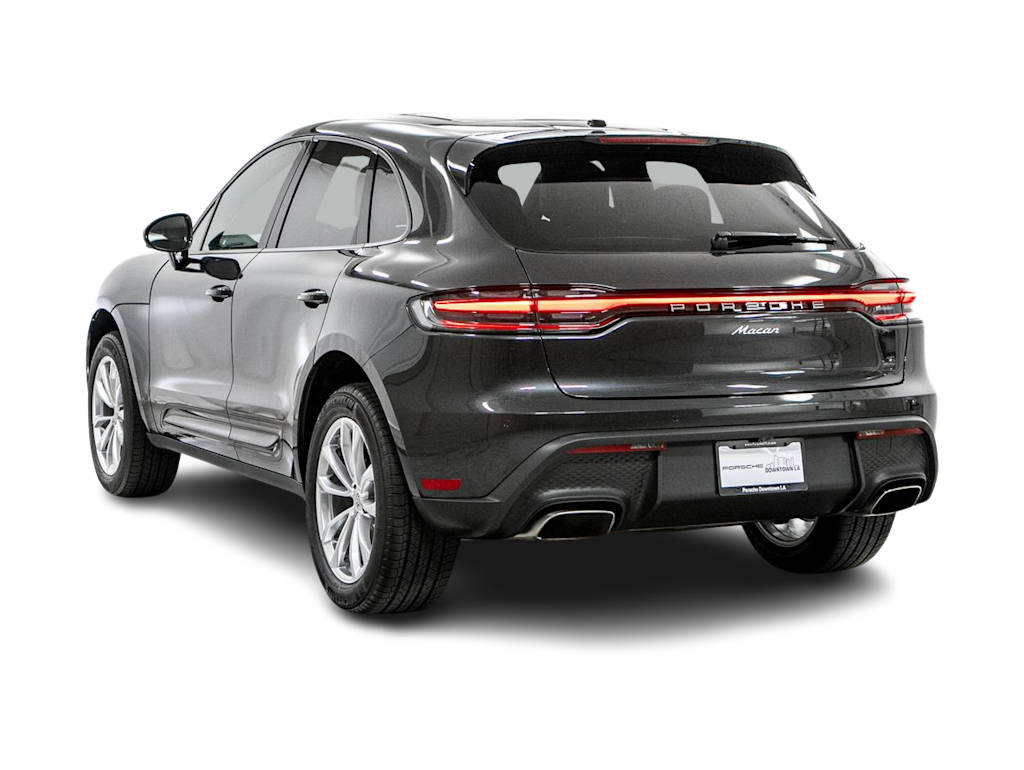 Thumbnail: 2026 Porsche Macan - 13