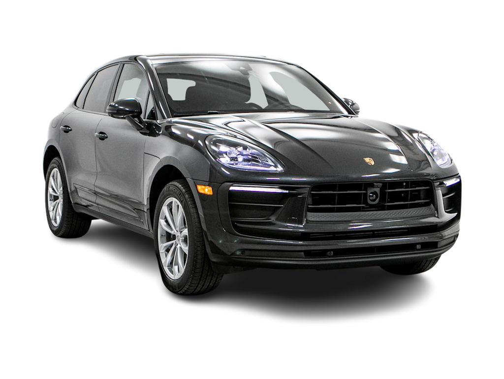 Thumbnail: 2026 Porsche Macan - 17