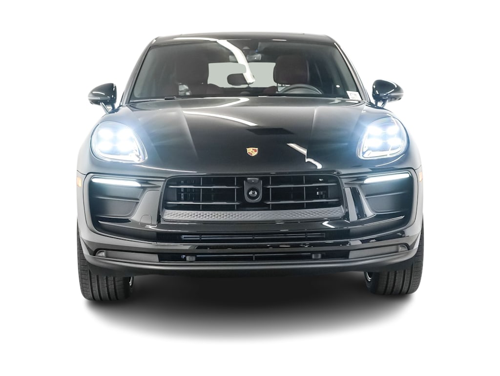 Thumbnail: 2026 Porsche Macan - 6