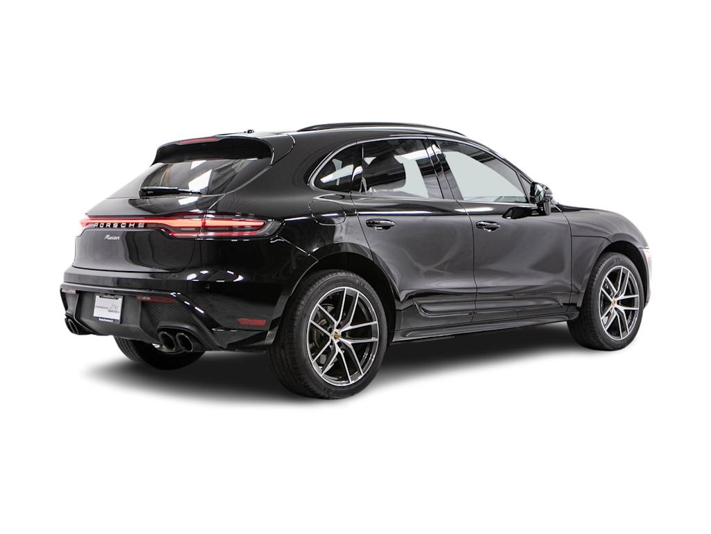Thumbnail: 2024 Porsche Macan - 15