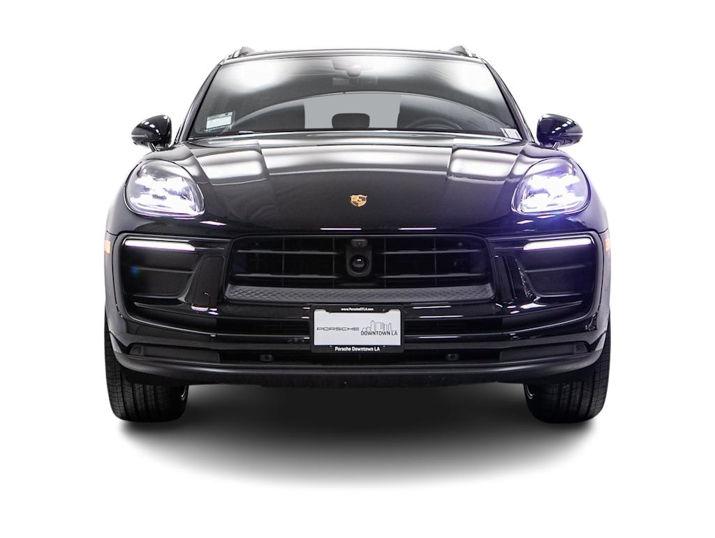 Thumbnail: 2025 Porsche Macan - 18
