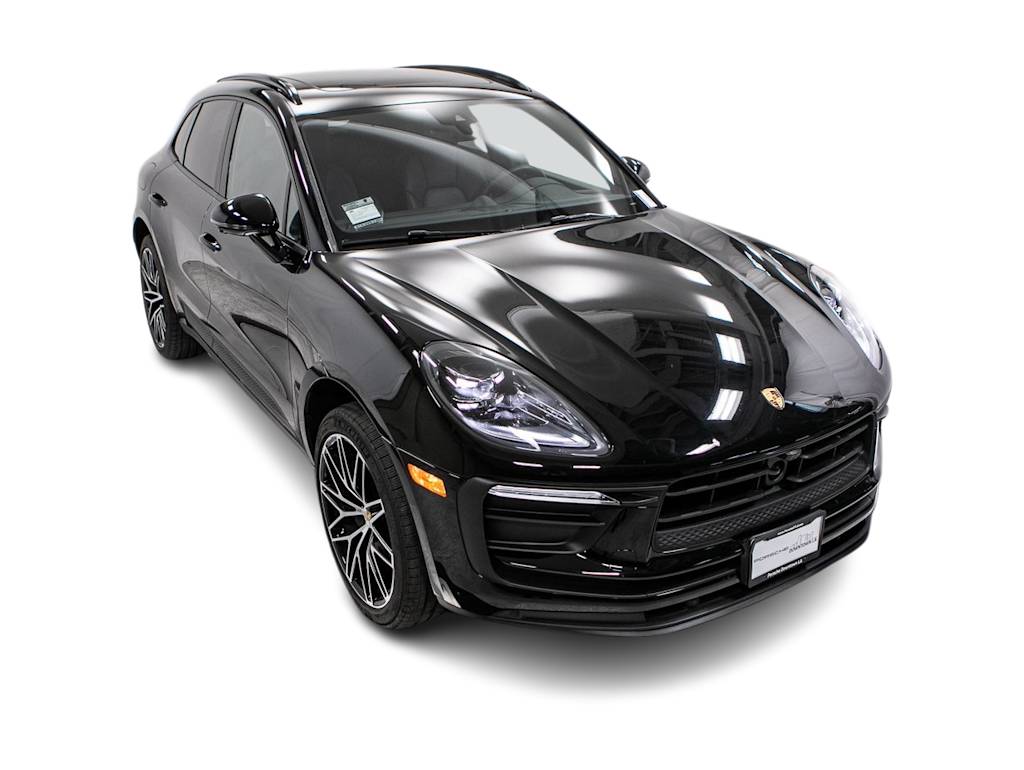 Thumbnail: 2025 Porsche Macan - 39