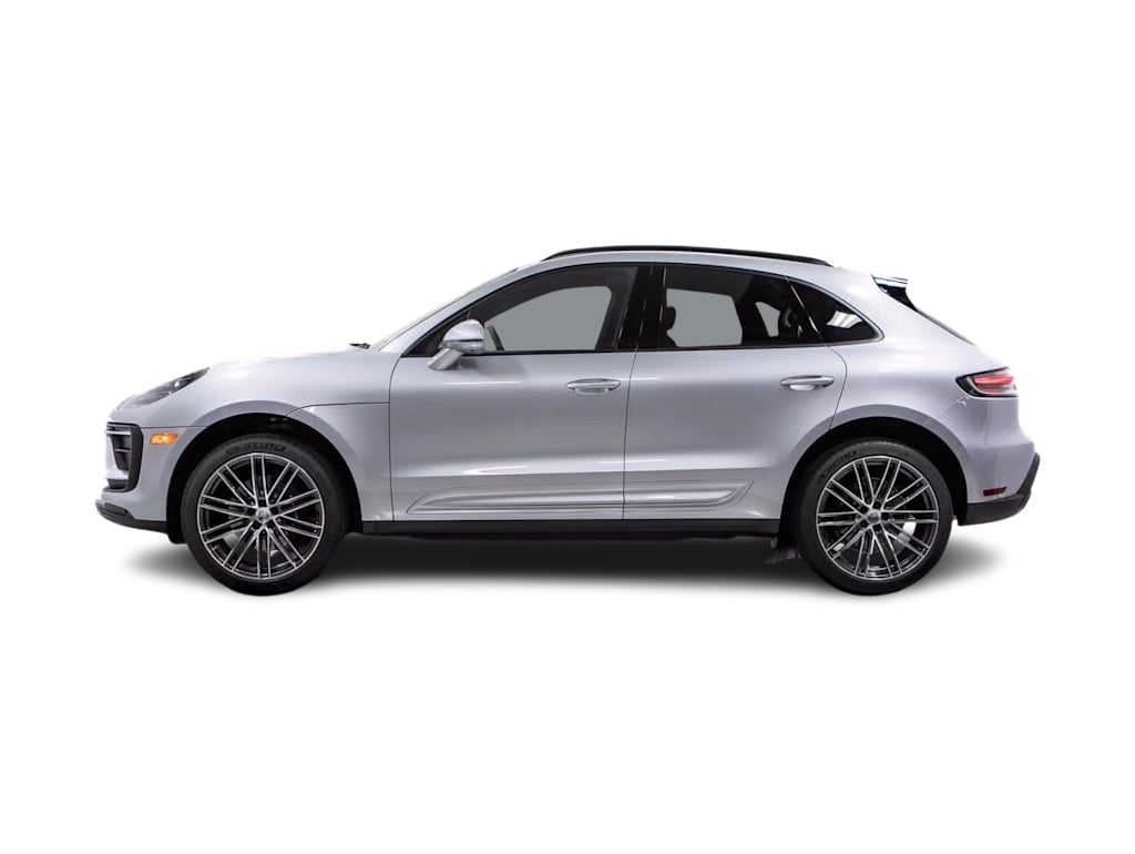Thumbnail: 2026 Porsche Macan - 3