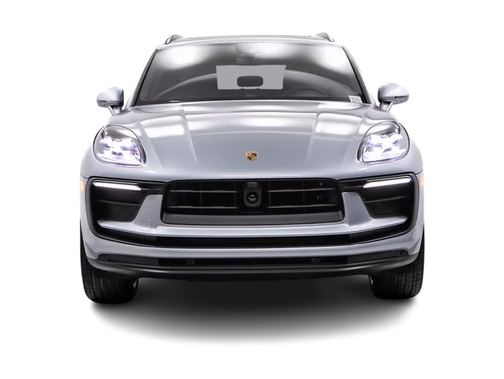 Thumbnail: 2026 Porsche Macan - 17