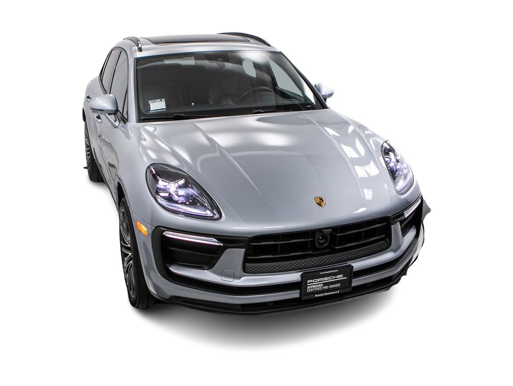 Thumbnail: 2026 Porsche Macan - 27