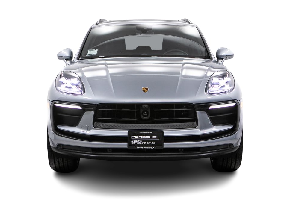 Thumbnail: 2026 Porsche Macan - 6