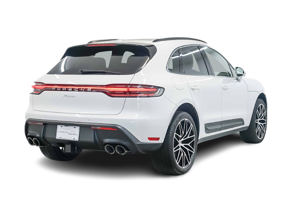 Thumbnail: 2026 Porsche Macan - 22