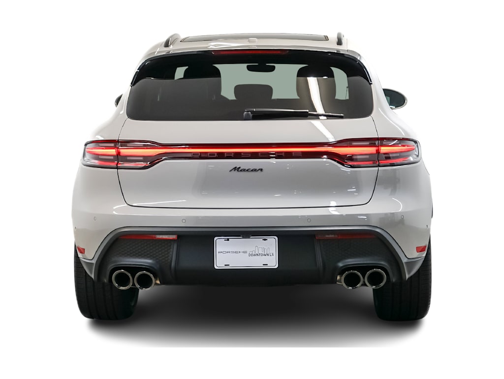 Thumbnail: 2026 Porsche Macan - 5