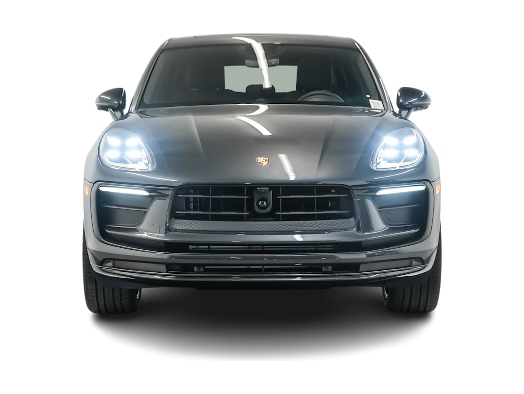Thumbnail: 2026 Porsche Macan - 5