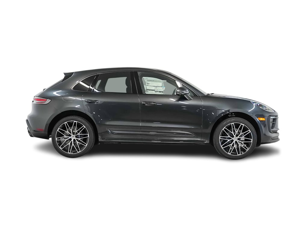 Thumbnail: 2026 Porsche Macan - 19