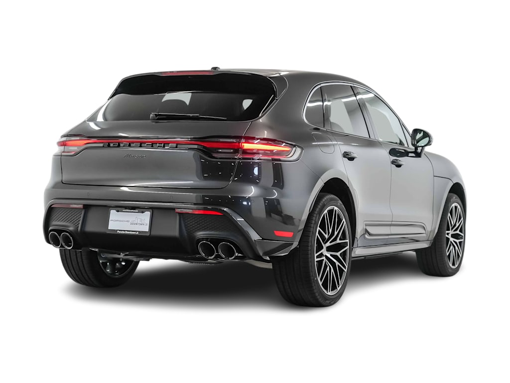 Thumbnail: 2026 Porsche Macan - 20