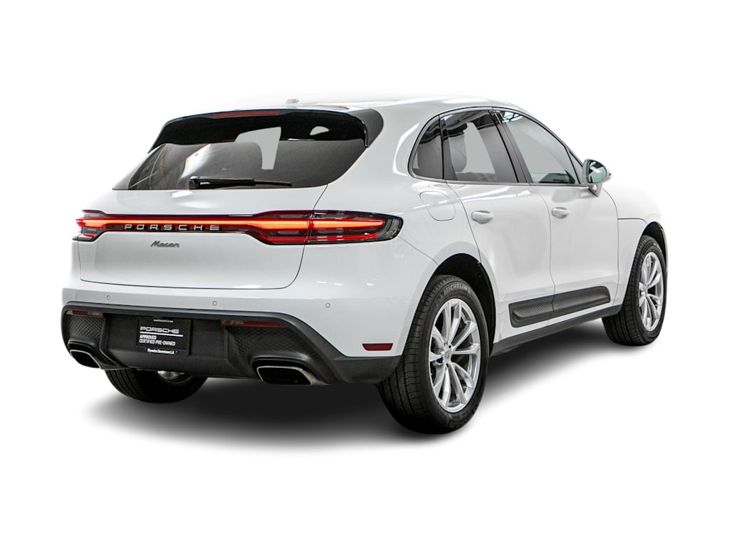Thumbnail: 2023 Porsche Macan - 14