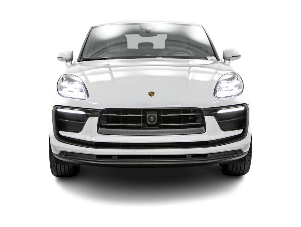 Thumbnail: 2023 Porsche Macan - 17