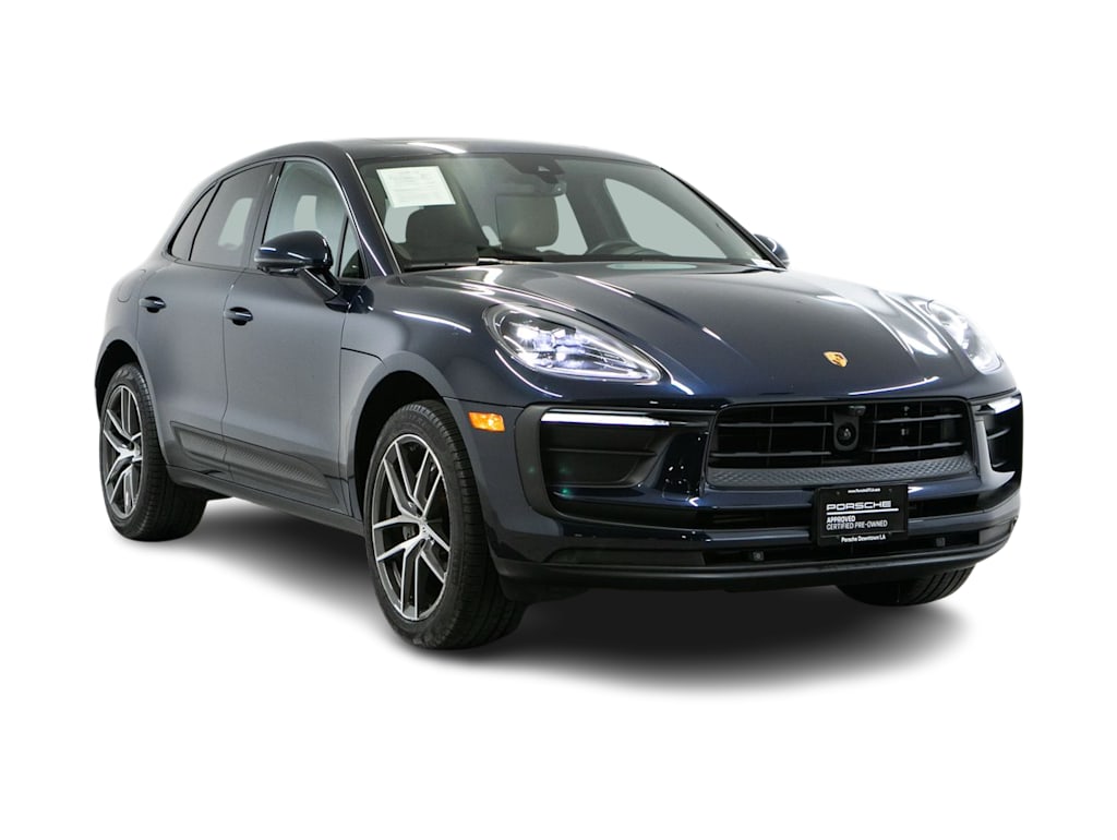 Thumbnail: 2023 Porsche Macan - 16