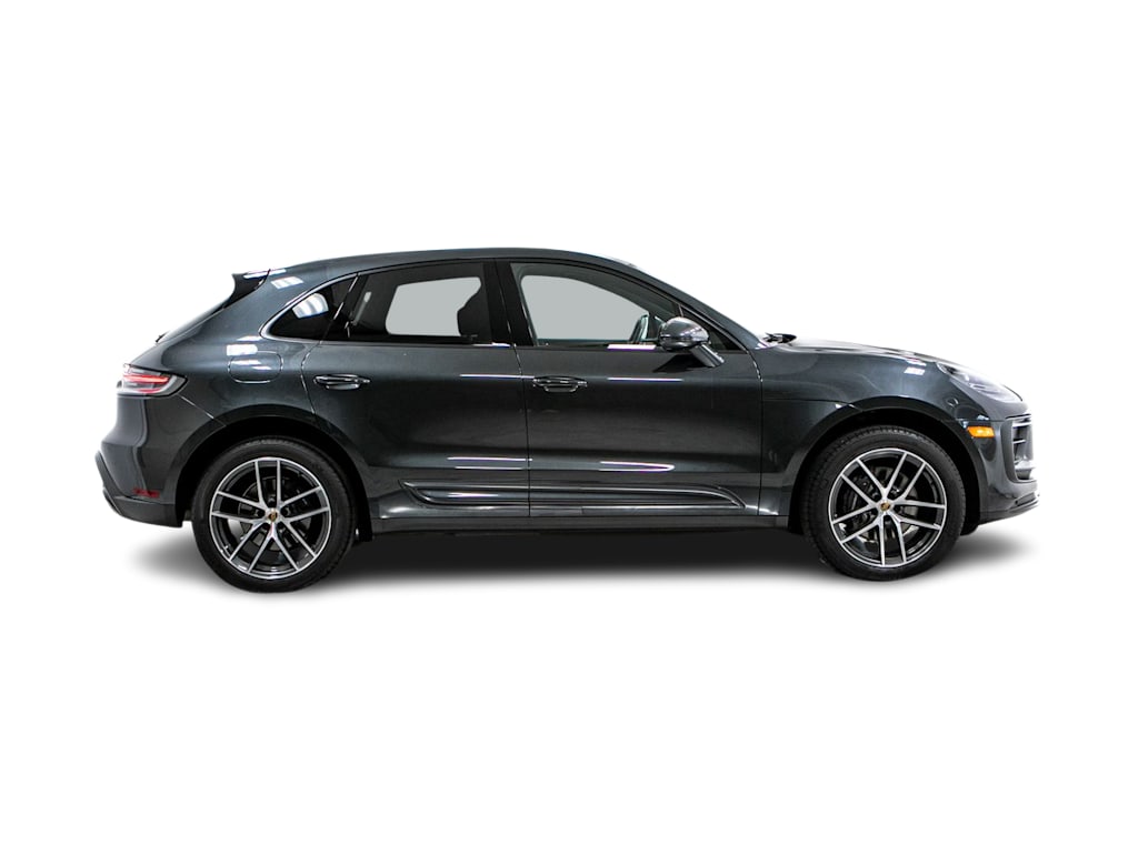 Thumbnail: 2023 Porsche Macan - 17
