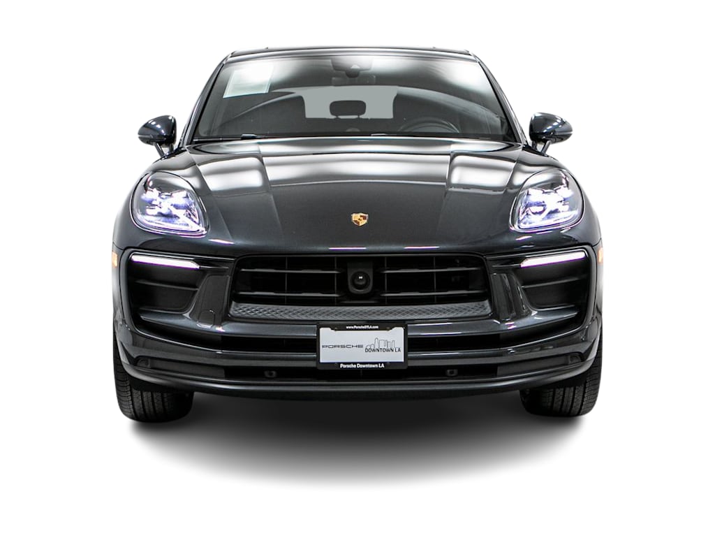 Thumbnail: 2023 Porsche Macan - 19