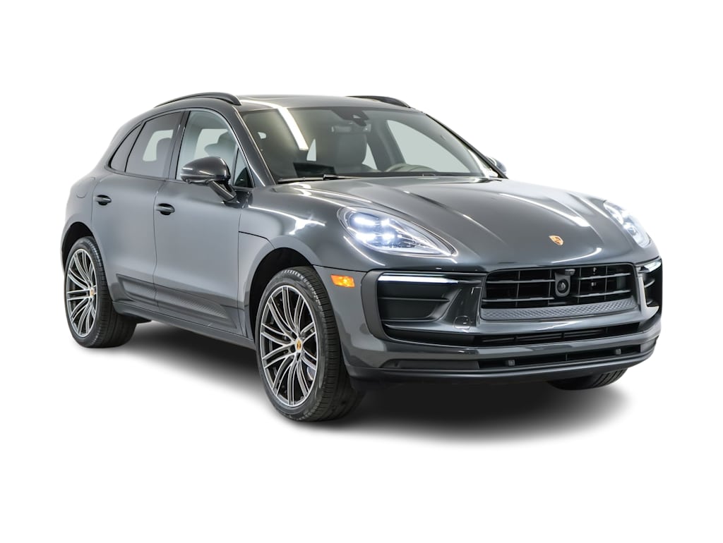 Thumbnail: 2024 Porsche Macan - 18