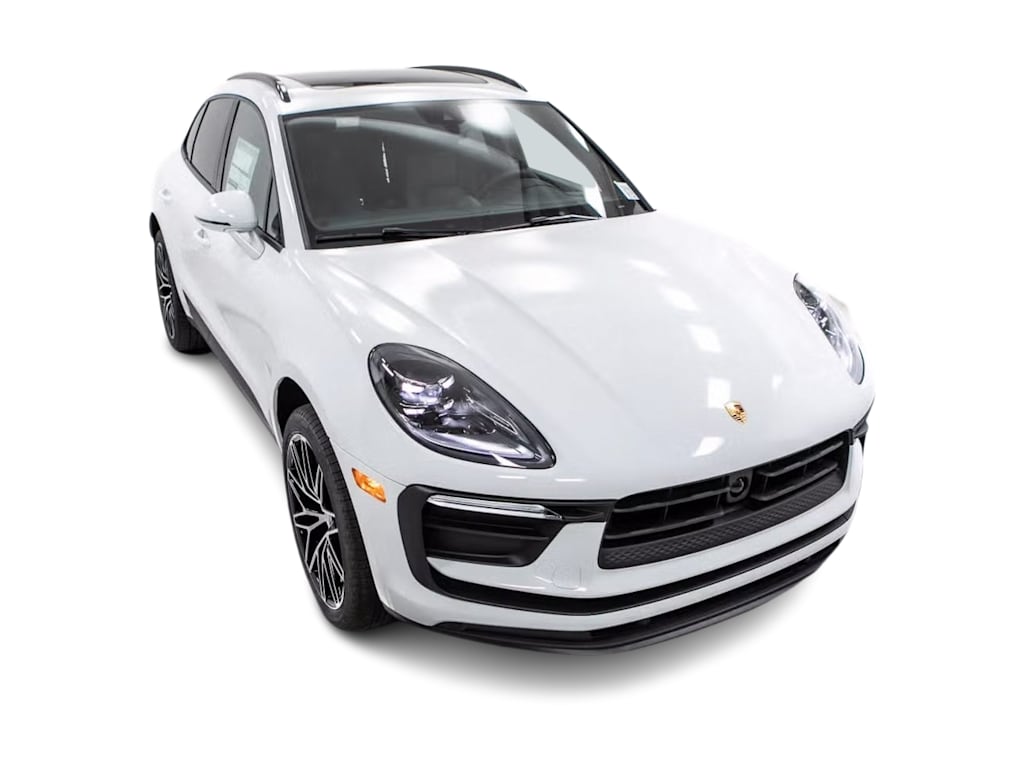 Thumbnail: 2025 Porsche Macan - 37