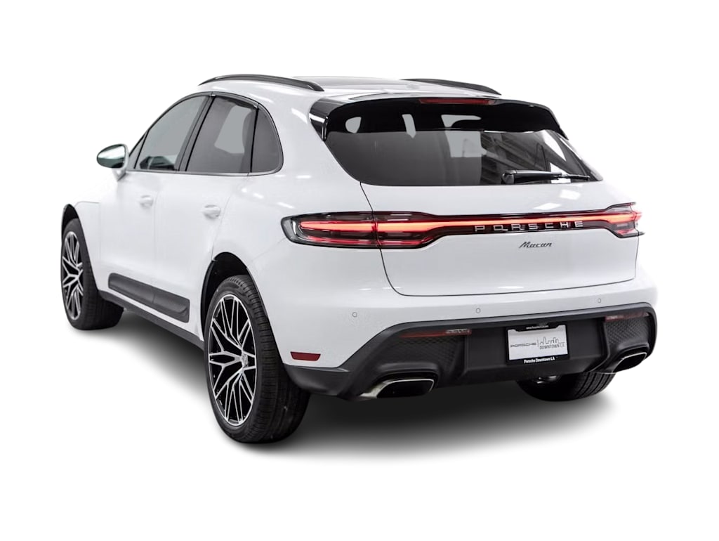 Thumbnail: 2025 Porsche Macan - 4
