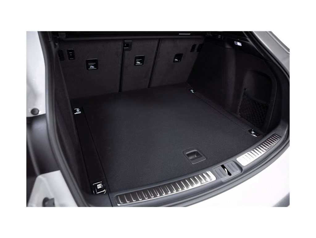 Thumbnail: 2025 Porsche Macan - 15