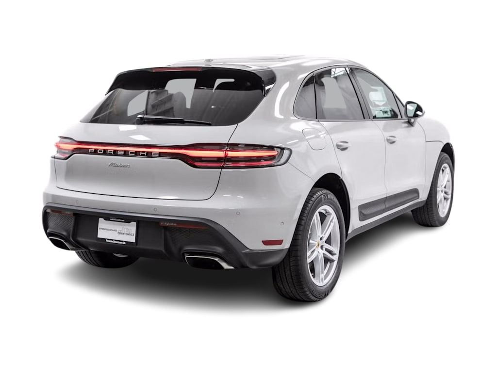 Thumbnail: 2025 Porsche Macan - 16
